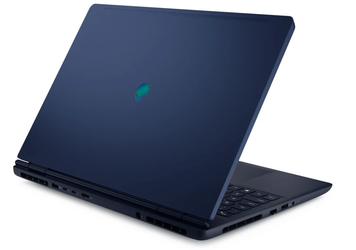 DELL ALIENWARE 16  AURORA , CORE 7 240H , 16 GB RAM , 1TB SSD RTX 5060 16 " - Image 4
